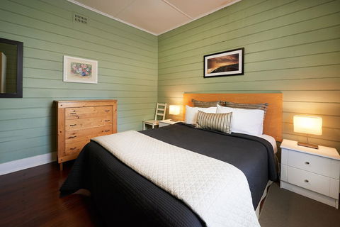 Albany Harbourside Apartments And Houses - Accommodation Gladstone 6
