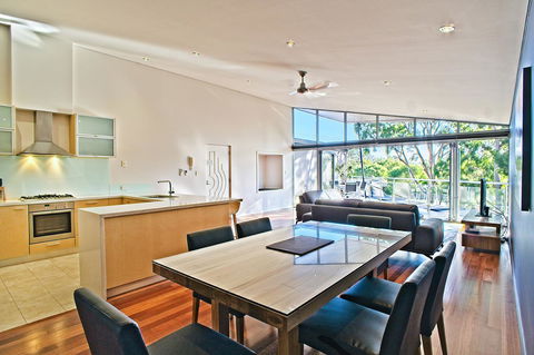 Central Avenue Apartments - Accommodation Gladstone 15