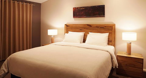 Central Avenue Apartments - Accommodation Gladstone 9