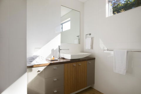Central Avenue Apartments - Accommodation Gladstone 17