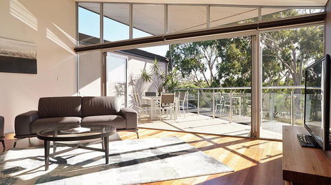 Central Avenue Apartments - Accommodation Gladstone 3