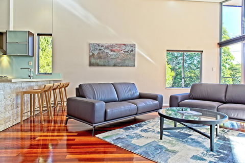 Central Avenue Apartments - Accommodation Gladstone 2