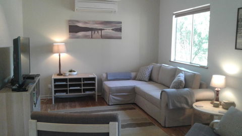 Abbivale Farm Cottage - Accommodation Gladstone 3