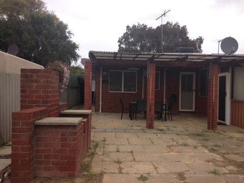 â˜… Stylish Family Home! â˜… - Accommodation Gladstone 25