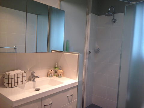 â˜… Stylish Family Home! â˜… - Accommodation Gladstone 21