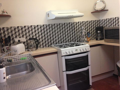 â˜… Stylish Family Home! â˜… - Accommodation Gladstone 15