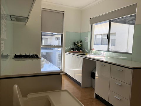 Gerring Court With Free 1 Car Bay Parking - Accommodation Gladstone 11