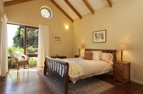 Innisfree Mountain Retreat - Accommodation Gladstone 4