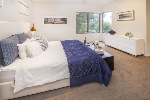 Calm Waters - Accommodation Gladstone 24