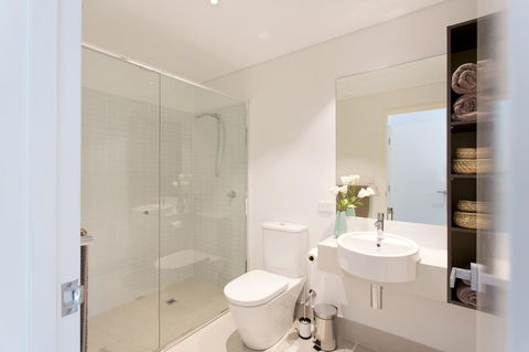 Beachside Living - South Fremantle - Accommodation Gladstone 6