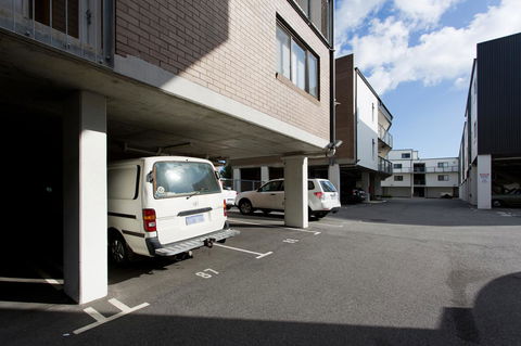 Beachside Living - South Fremantle - Accommodation Gladstone 16