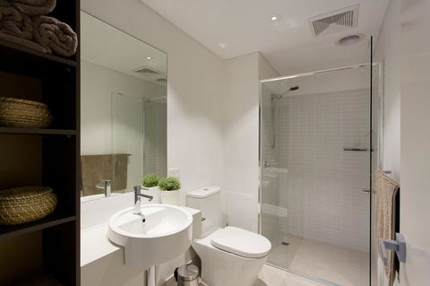 Beachside Living - South Fremantle - Accommodation Gladstone 9