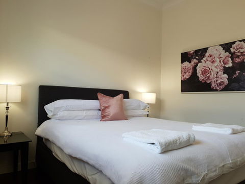 Leisurely Manor - Spacious Three Bedroom Home In Fremantle - Accommodation Gladstone 2