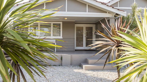 Leisurely Manor - Spacious Three Bedroom Home In Fremantle - Accommodation Gladstone 0