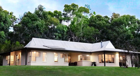 For The Birds Yallingup - Accommodation Gladstone 1