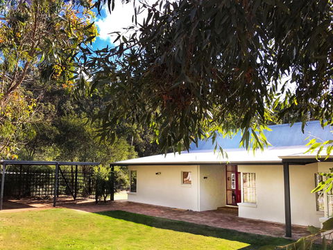 For The Birds Yallingup - Accommodation Gladstone 21