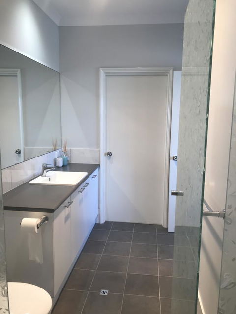 Beach House At SeaScapes.. - Accommodation Gladstone 22