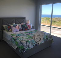 Beach House at SeaScapes.. - Accommodation Gladstone
