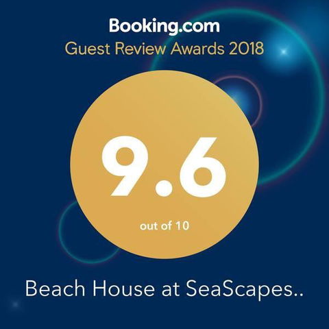 Beach House At SeaScapes.. - Accommodation Gladstone 1