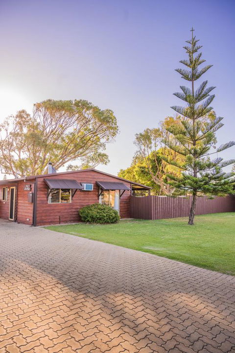The Bothy Lancelin Family Retreat - Accommodation Gladstone 11