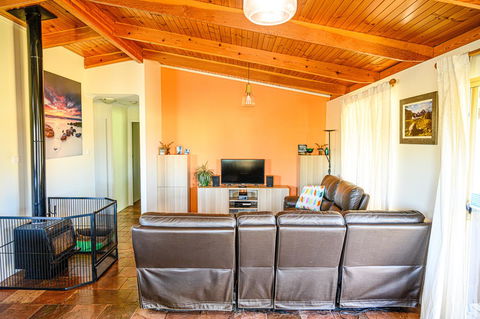 The Bothy Lancelin Family Retreat - Accommodation Gladstone 4