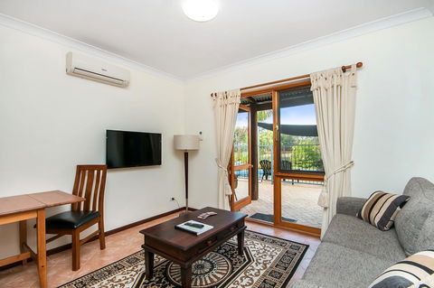 Coranda Lodge - Accommodation Gladstone 22