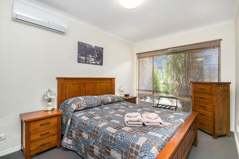 Coranda Lodge - Accommodation Gladstone 9
