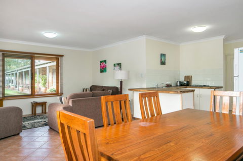Coranda Lodge - Accommodation Gladstone 18