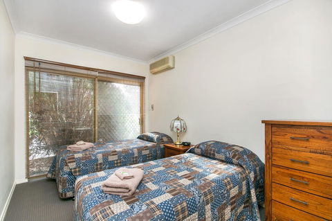 Coranda Lodge - Accommodation Gladstone 10