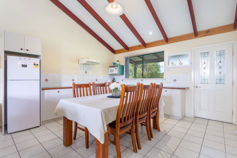 Surfside Ocean Beach Denmark Holiday Accommodation - Accommodation Gladstone 42