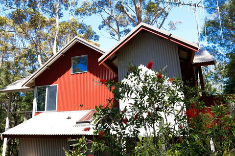 Pelicans At Denmark - Accommodation Gladstone 0