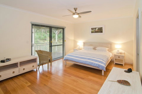 Tranquility - Accommodation Gladstone 11