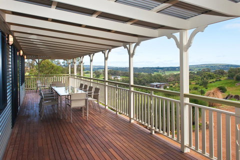 Tranquility - Accommodation Gladstone 14