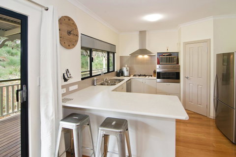 Tranquility - Accommodation Gladstone 8