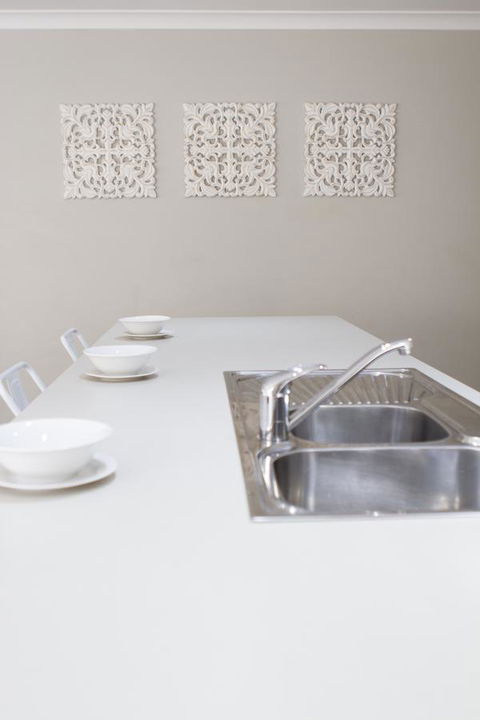 The Beach House - Accommodation Gladstone 12