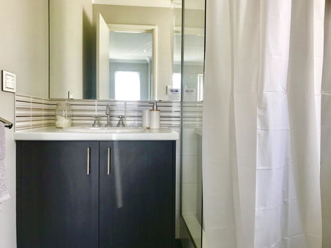 The Beach House - Accommodation Gladstone 19