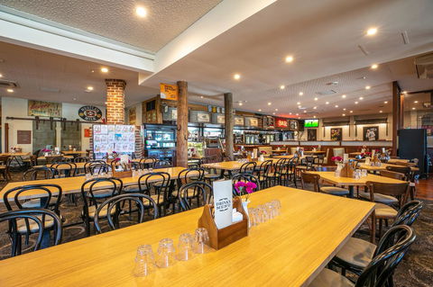 Nightcap At Wanneroo Tavern - Accommodation Gladstone 31