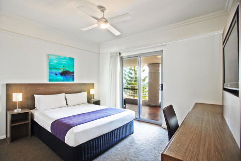 Cottesloe Beach Hotel - Accommodation Gladstone 4