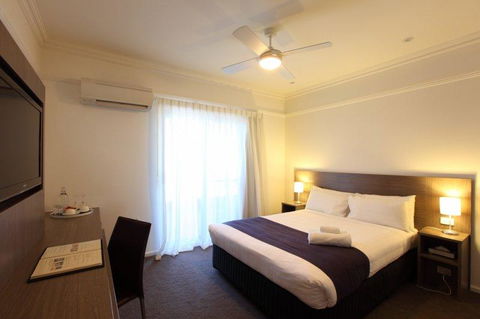Cottesloe Beach Hotel - Accommodation Gladstone 9