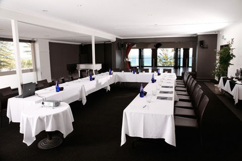 Cottesloe Beach Hotel - Accommodation Gladstone 19