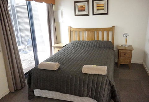 South Beach 49 - Accommodation Gladstone 3