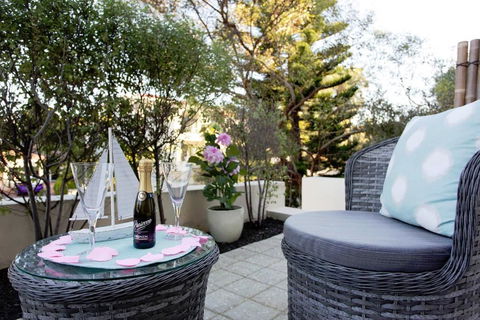 Sorrento Beach Manor - Accommodation Gladstone 11
