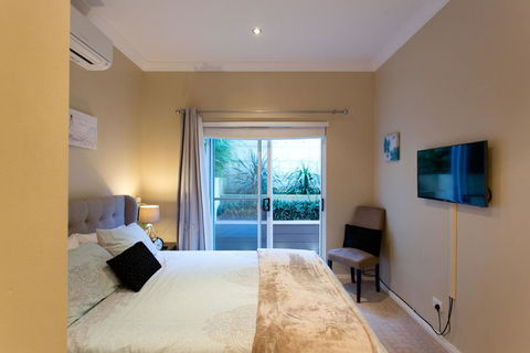 Sorrento Beach Manor - Accommodation Gladstone 31