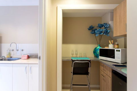 Sorrento Beach Manor - Accommodation Gladstone 24