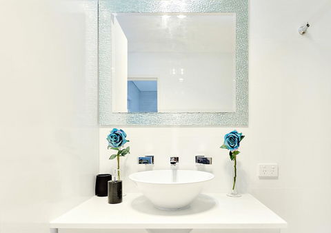 Sorrento Beach Manor - Accommodation Gladstone 4