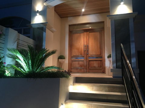 Sorrento Beach Manor - Accommodation Gladstone 32