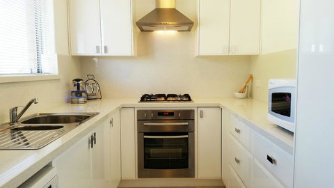 Island View Villas - Accommodation Gladstone 2