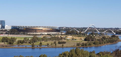 Lawley Luxury Views - Perth City, Swan River - Accommodation Gladstone 35