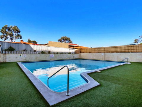 Lawley Luxury Views - Perth City, Swan River - Accommodation Gladstone 25