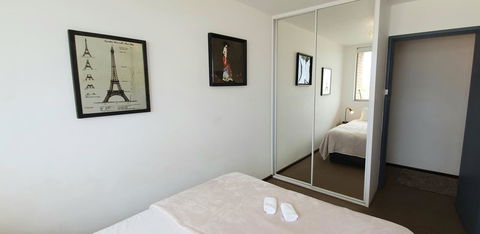 Lawley Luxury Views - Perth City, Swan River - Accommodation Gladstone 11